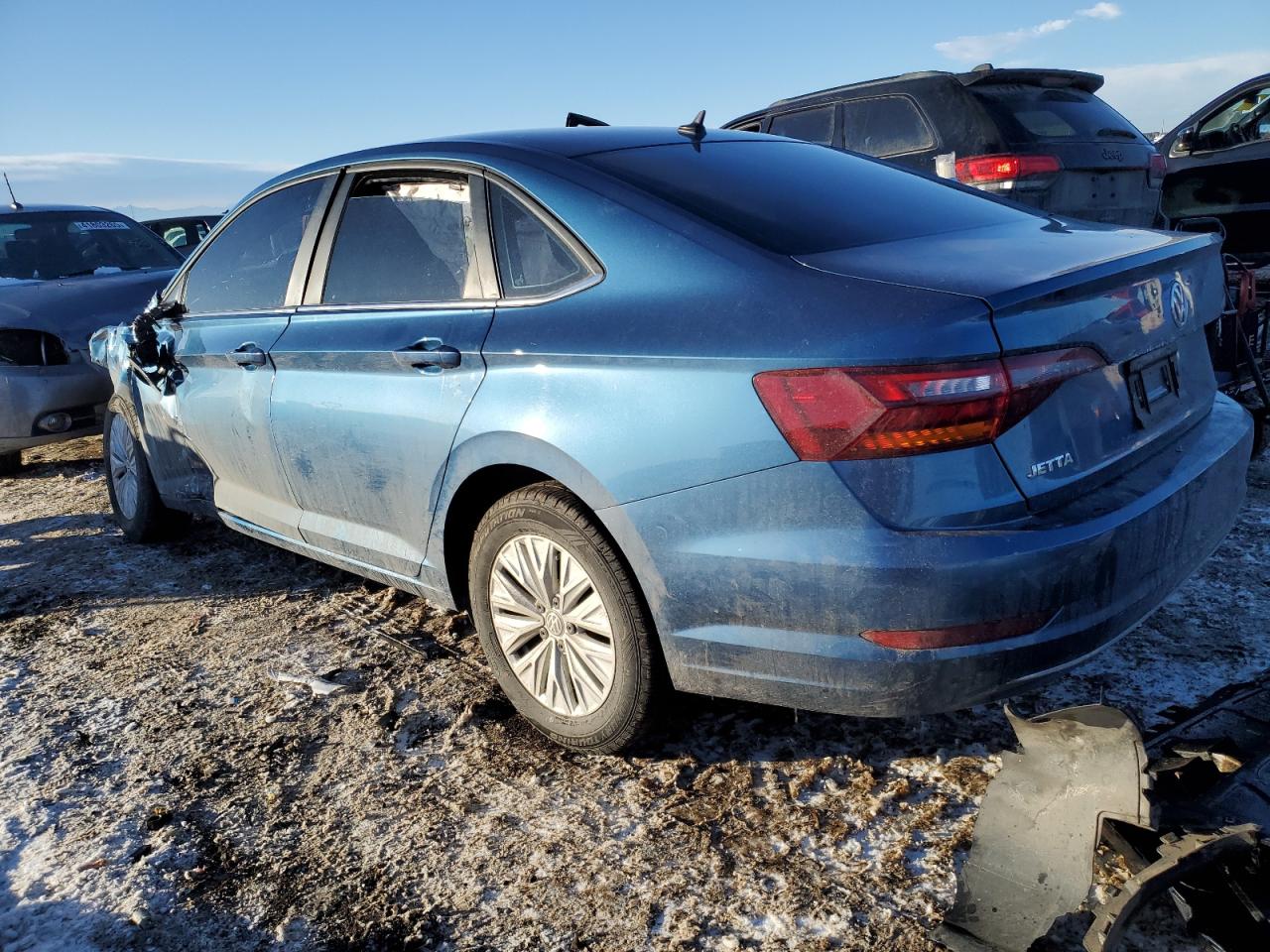 2019 Volkswagen Jetta VIN 3VWCB7BU5KM219808 Copart auction photo, front end damage thumbnail 2