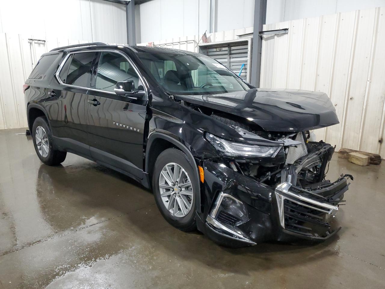2022 Chevrolet Traverse VIN 1GNEVGKW8NJ165918 Copart auction photo, front end damage thumbnail 4