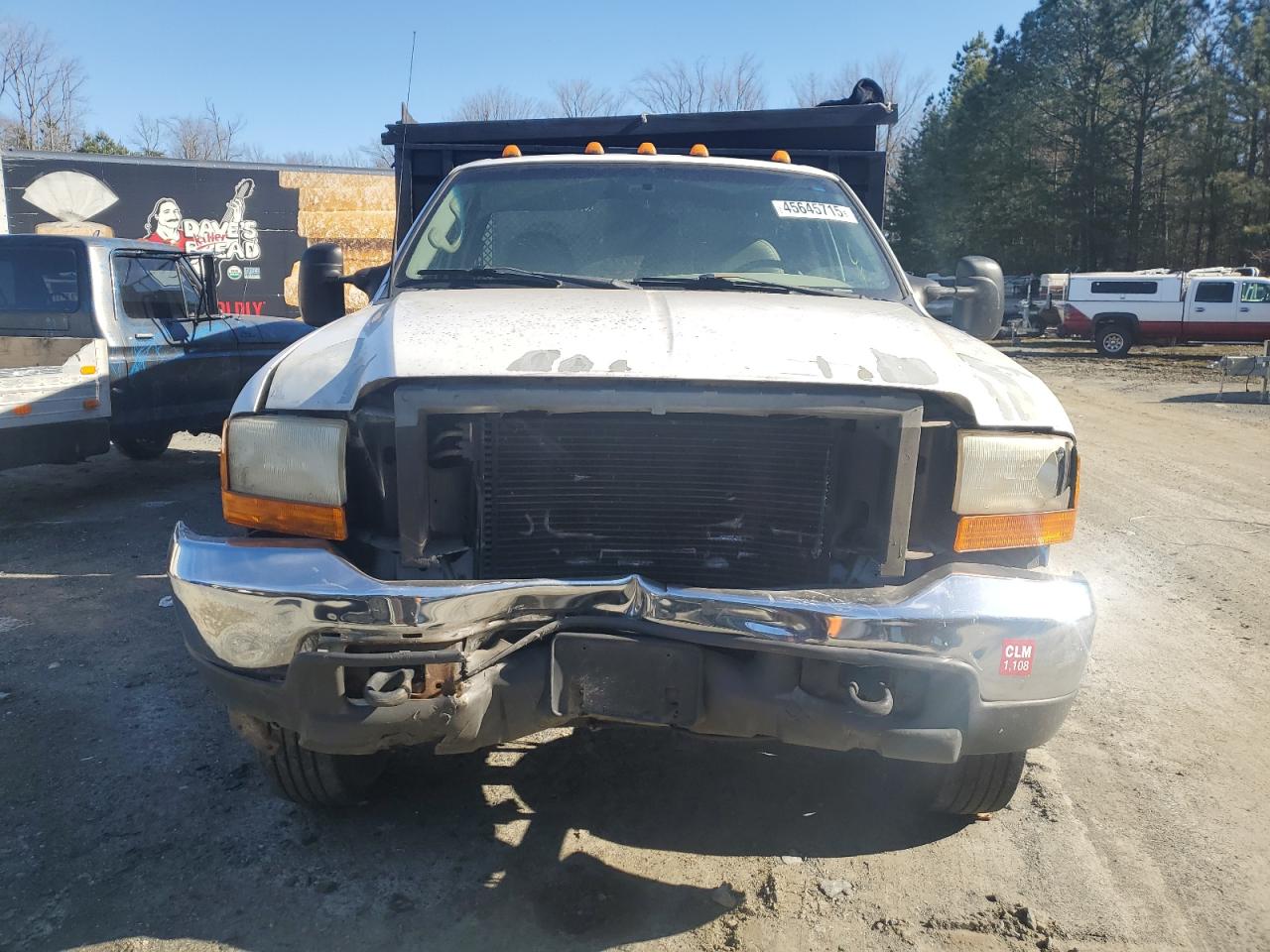 2000 Ford F450 VIN 3FDXF46F2YMA12607 Copart auction photo, front end damage thumbnail 5