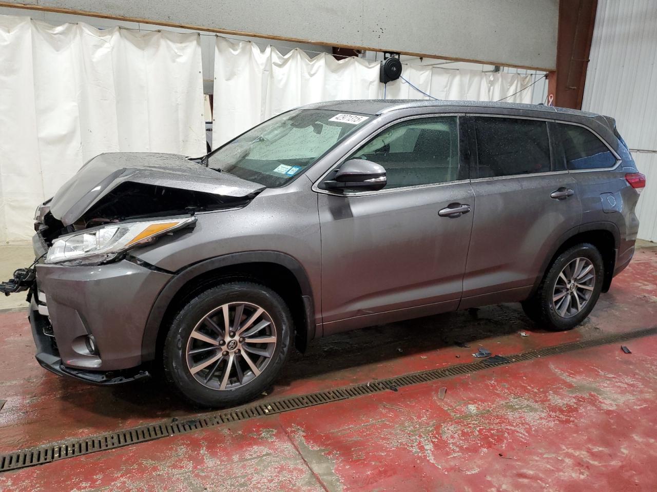 2017 Toyota Highlander VIN 5TDJZRFH7HS481076