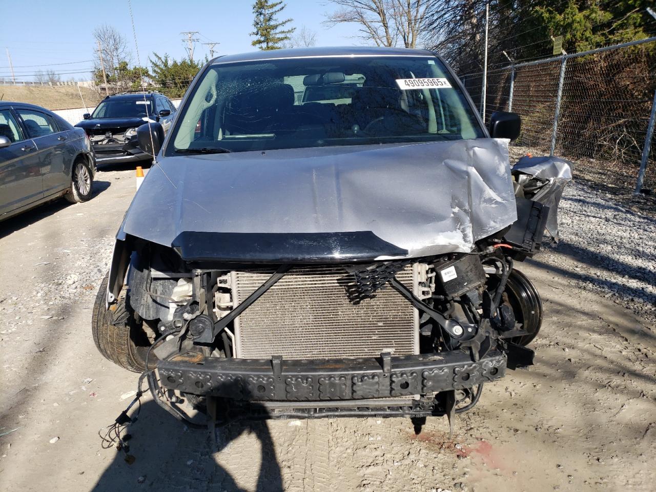 2016 Dodge Caravan VIN 2C4RDGBGXGR204450 Copart auction photo, front end / side damage thumbnail 5