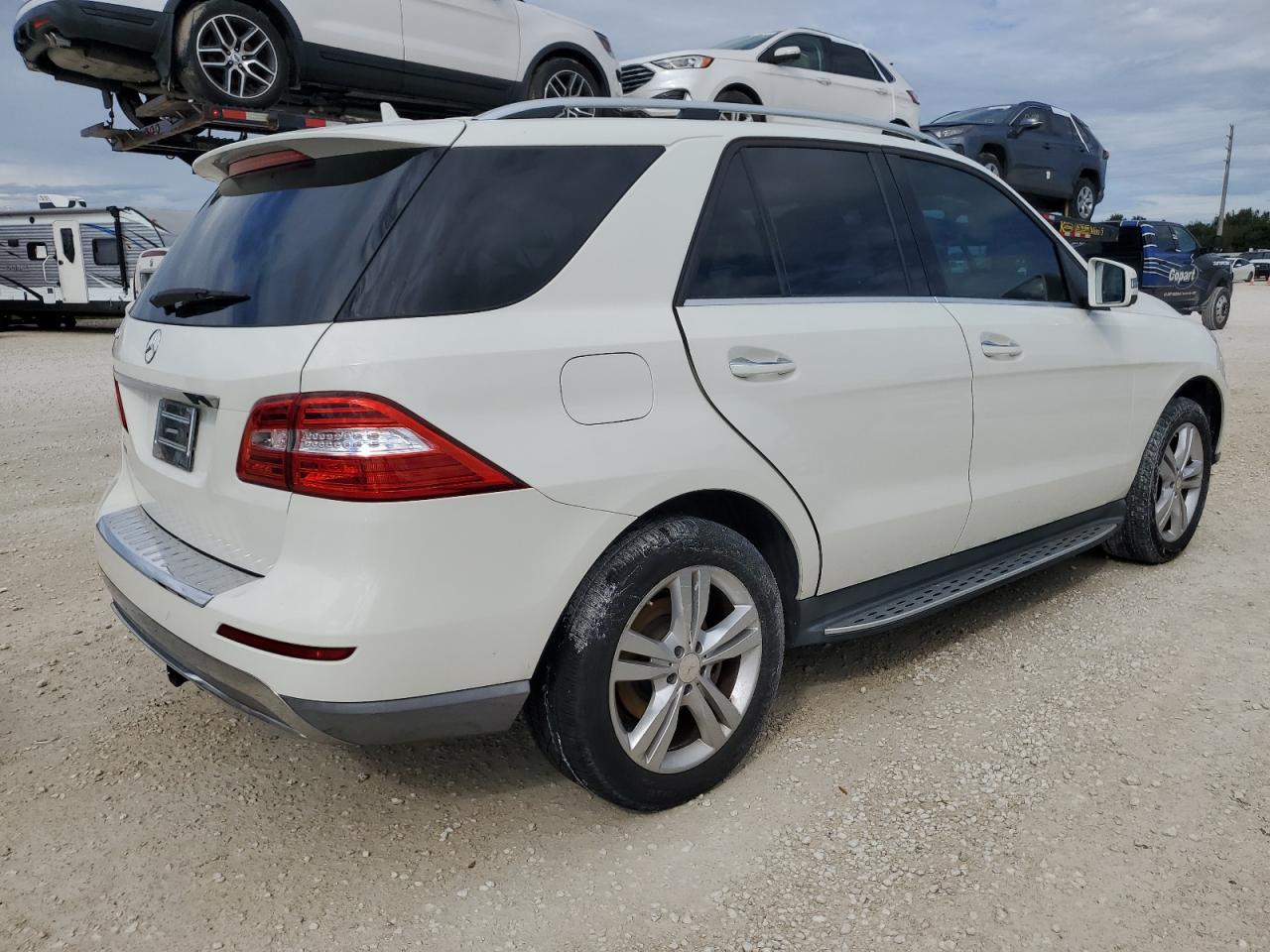 2013 Mercedes-Benz M-klasse VIN 4JGDA5JBXDA245914 Copart auction photo, water/flood damage thumbnail 3