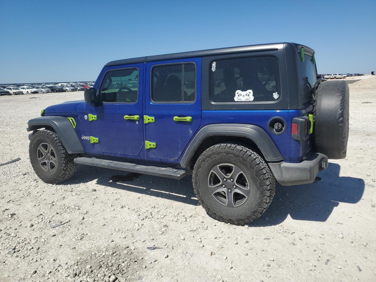 2019 Jeep Wrangler VIN 1C4HJXDG8KW631529 Copart auction photo, front end damage thumbnail 2