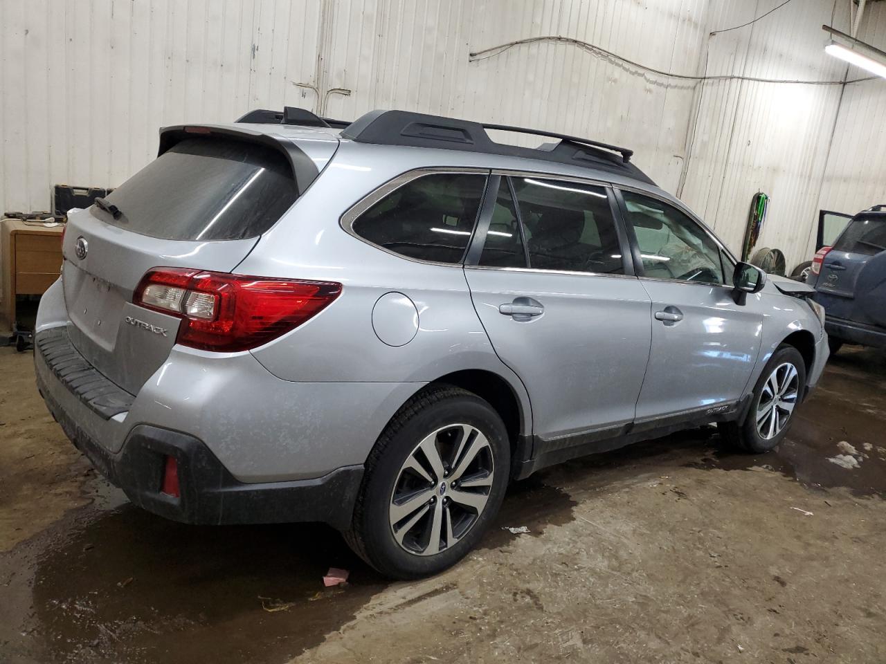 2019 Subaru Outback VIN 4S4BSAJC9K3235124 Copart auction photo, front end damage thumbnail 3