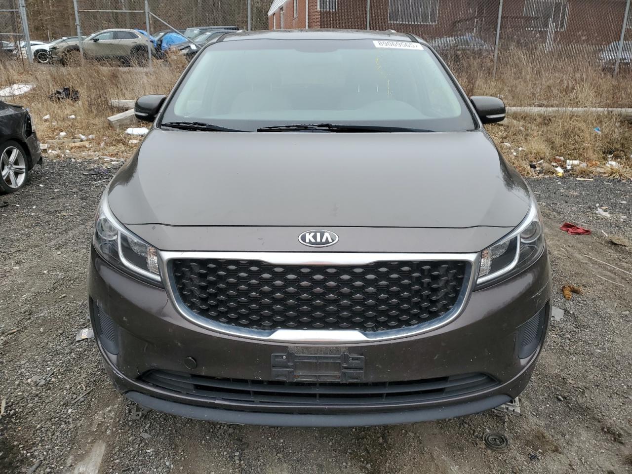 2016 KIA Sedona VIN KNDMB5C12G6146551 Copart auction photo, minor dent/scratches damage thumbnail 5