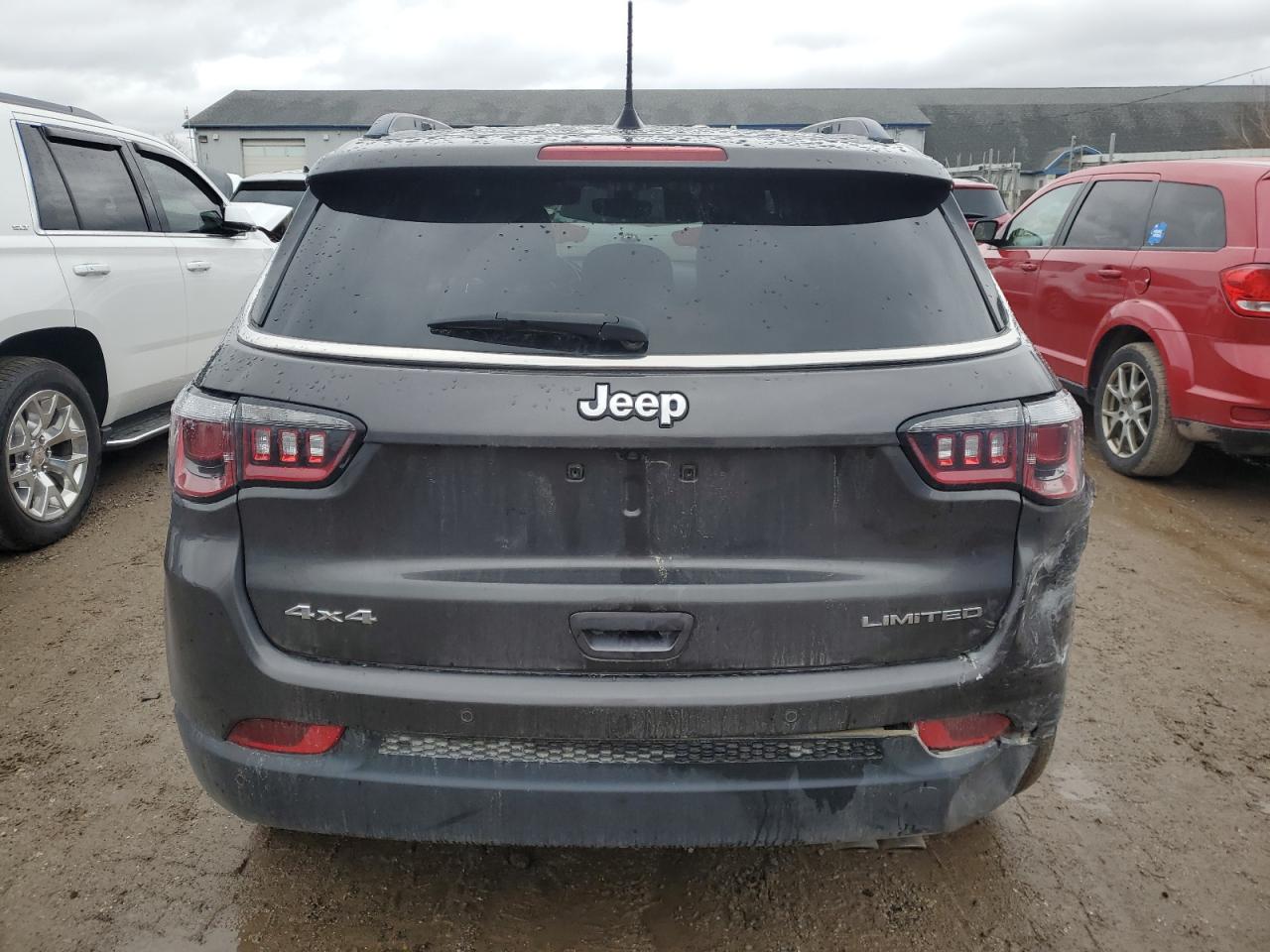 2019 Jeep Compass VIN 3C4NJDCB8KT619975 Copart auction photo, rear end / minor dent/scratches damage thumbnail 6