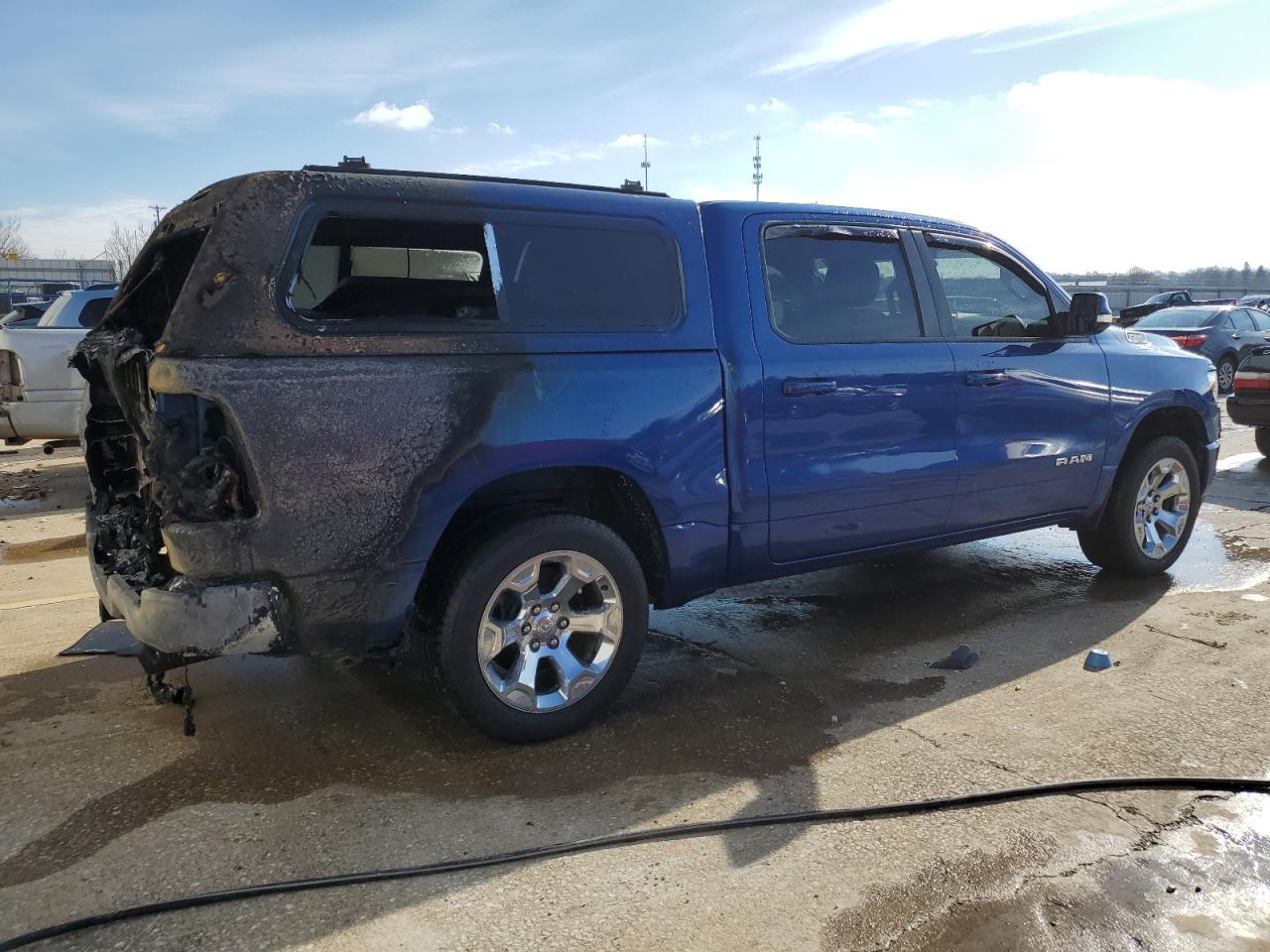 2019 RAM 1500 VIN 1C6SRFFT7KN887628 Copart auction photo, burn damage thumbnail 3