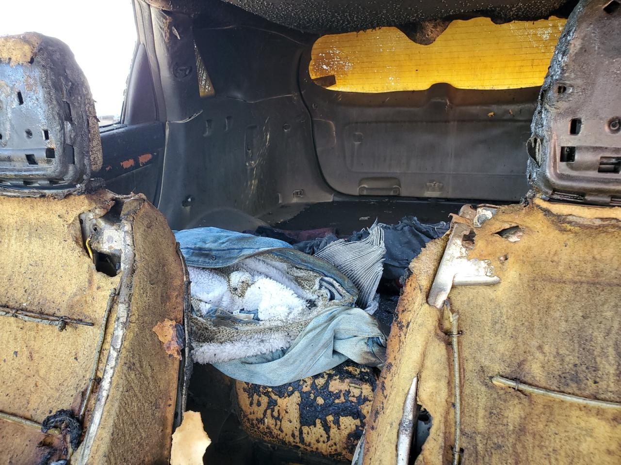 2015 KIA Sorento VIN 5XYKT3A62FG555989 Copart auction photo, burn - engine / burn - interior damage thumbnail 10