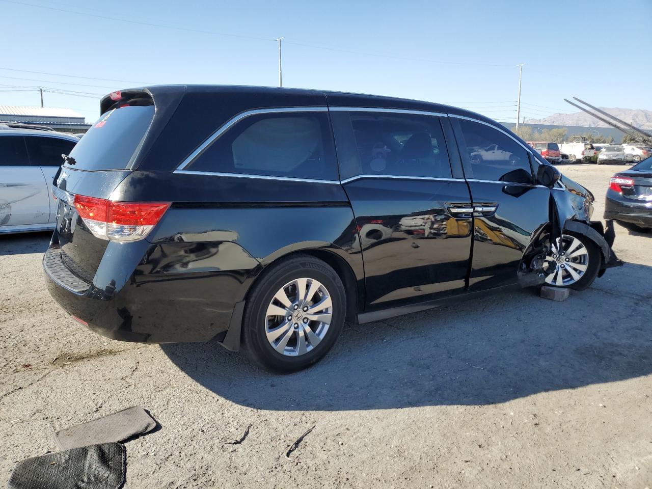 2015 Honda Odyssey VIN 5FNRL5H41FB015426 Copart auction photo, side / front end damage thumbnail 3