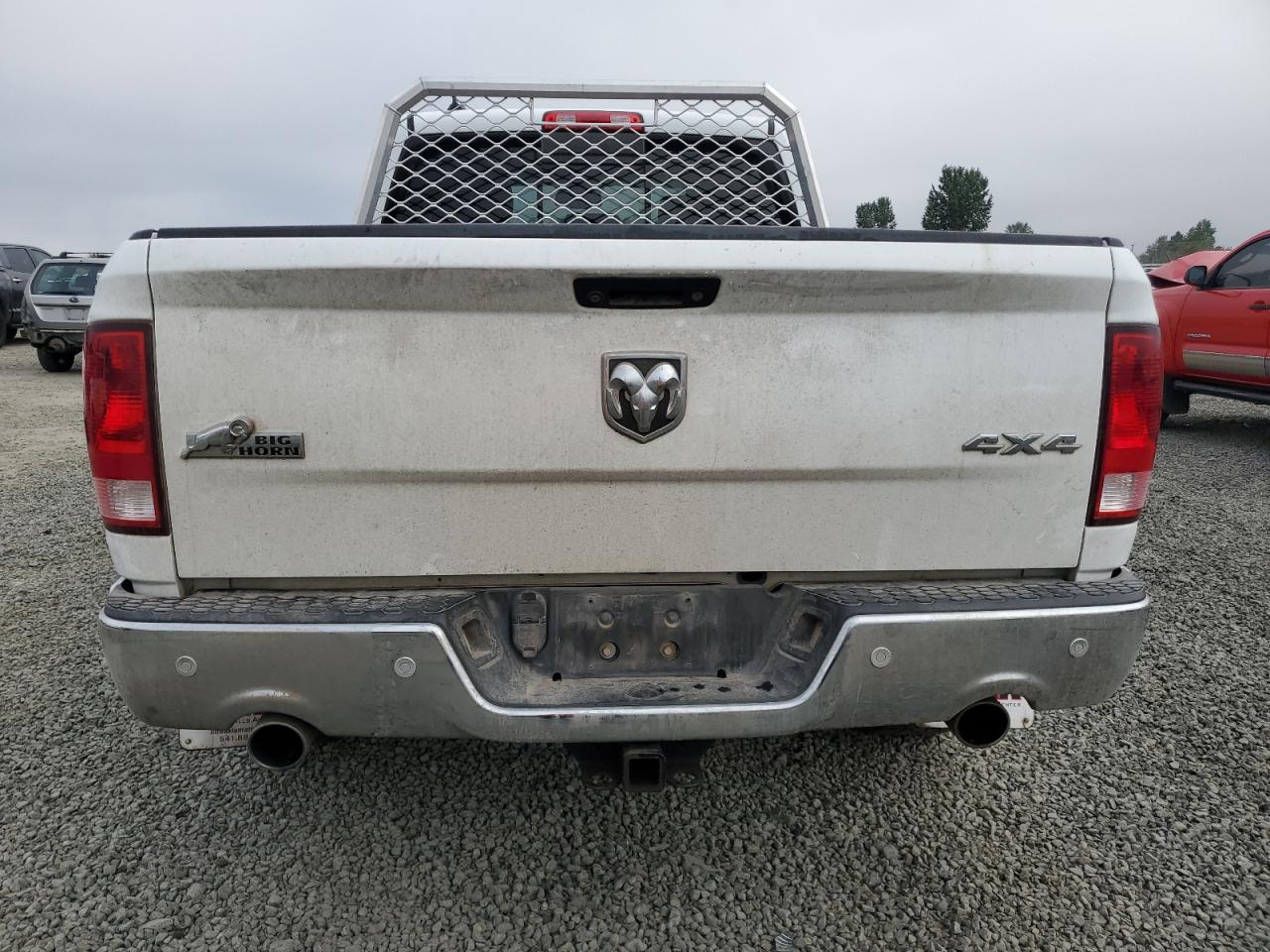 2018 RAM 1500 VIN 1C6RR7TM2JS267674 Copart auction photo, burn damage thumbnail 6