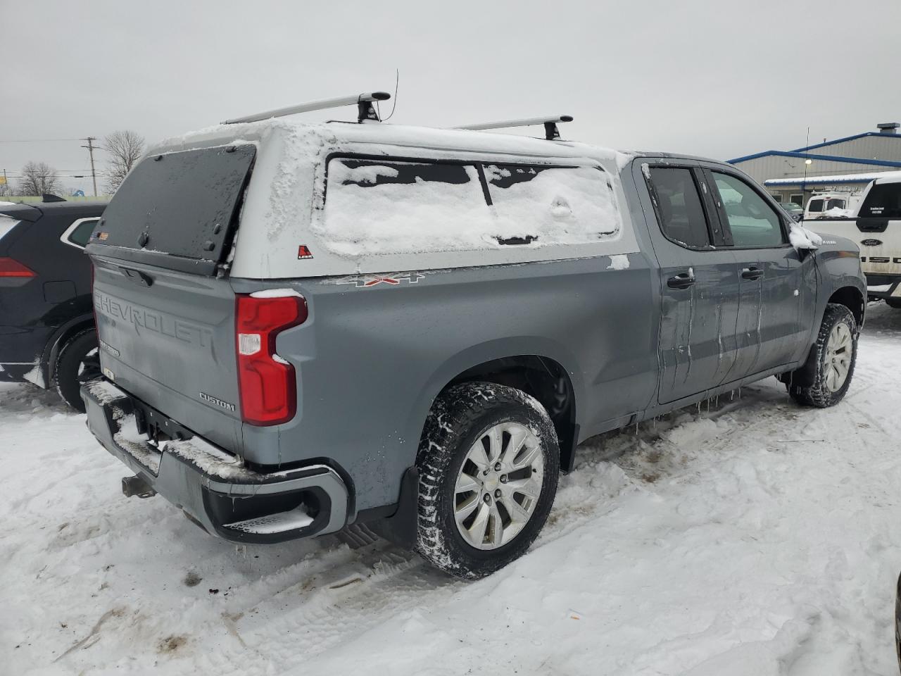 2019 Chevrolet Silverado VIN 1GCRYBEFXKZ417133 Copart auction photo, front end / side damage thumbnail 3