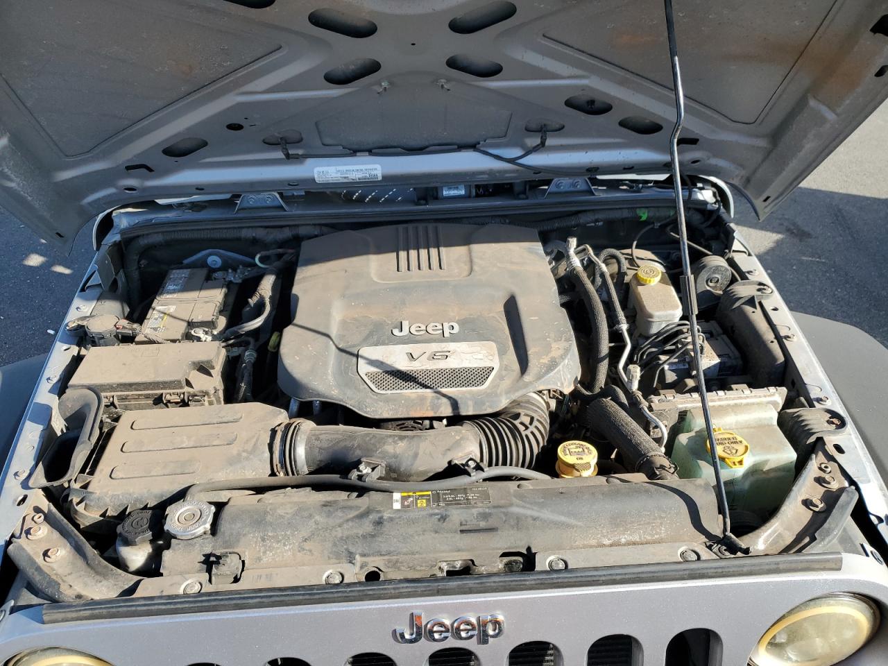 2017 Jeep Wrangler VIN 1C4BJWDG9HL753343 Copart auction photo, rear end damage thumbnail 13