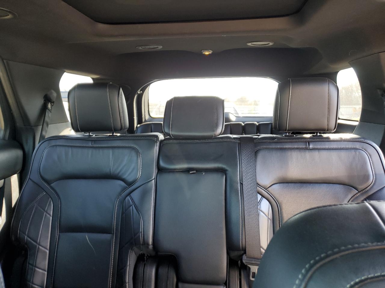 2017 Ford Explorer VIN 1FM5K8HTXHGC09936 Copart auction photo, all over damage thumbnail 11