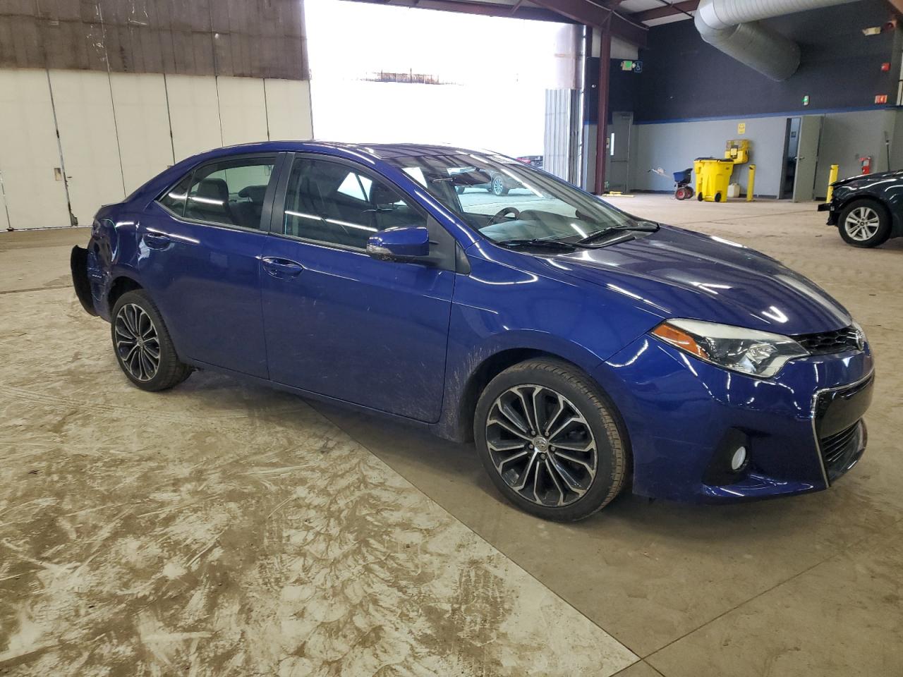 2016 Toyota Corolla VIN 2T1BURHE4GC633196 Copart auction photo, rear end / minor dent/scratches damage thumbnail 4