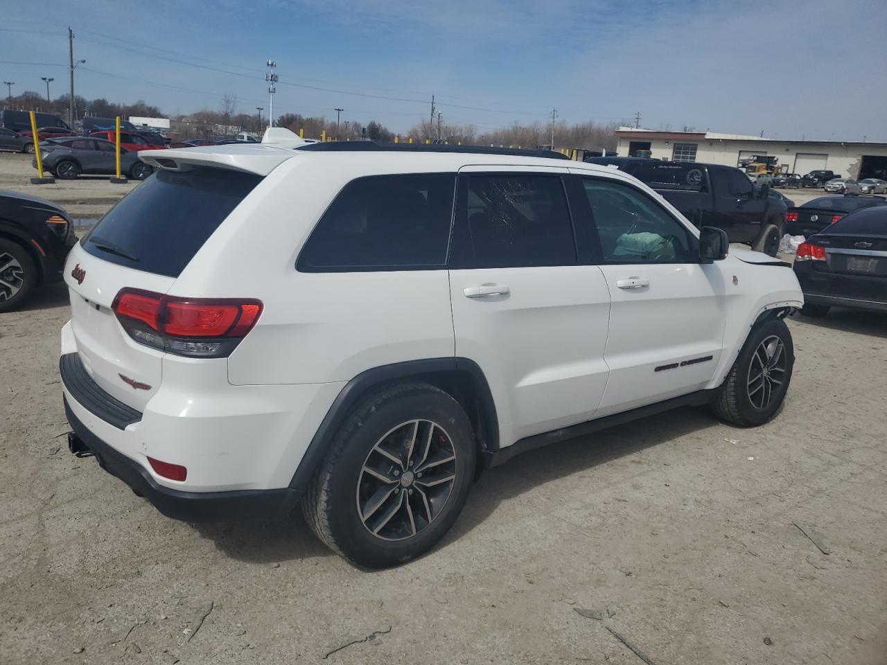 2017 Jeep Grand Cherokee VIN 1C4RJFLG3HC861991 Copart auction photo, front end / minor dent/scratches damage thumbnail 3