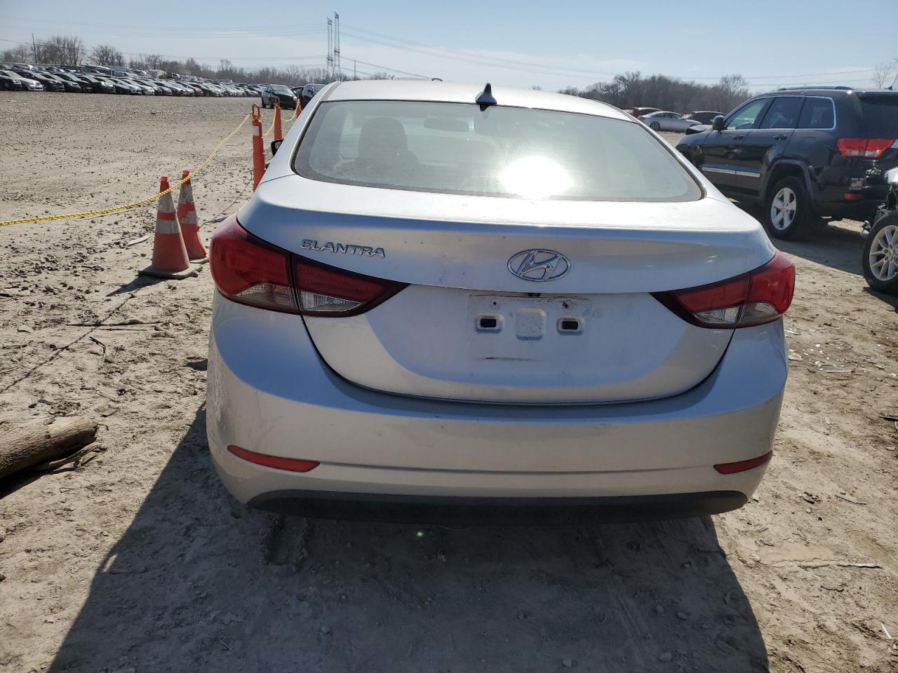 2014 Hyundai Elantra VIN 5NPDH4AE0EH480806 Copart auction photo, normal wear damage thumbnail 6