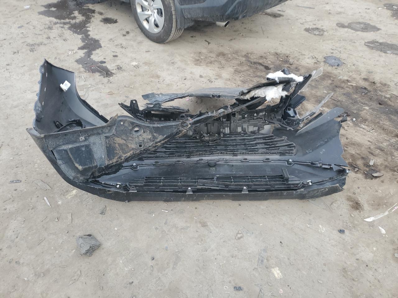 2020 Toyota RAV 4 VIN 2T3H1RFV2LW098973 Copart auction photo, front end / side damage thumbnail 13