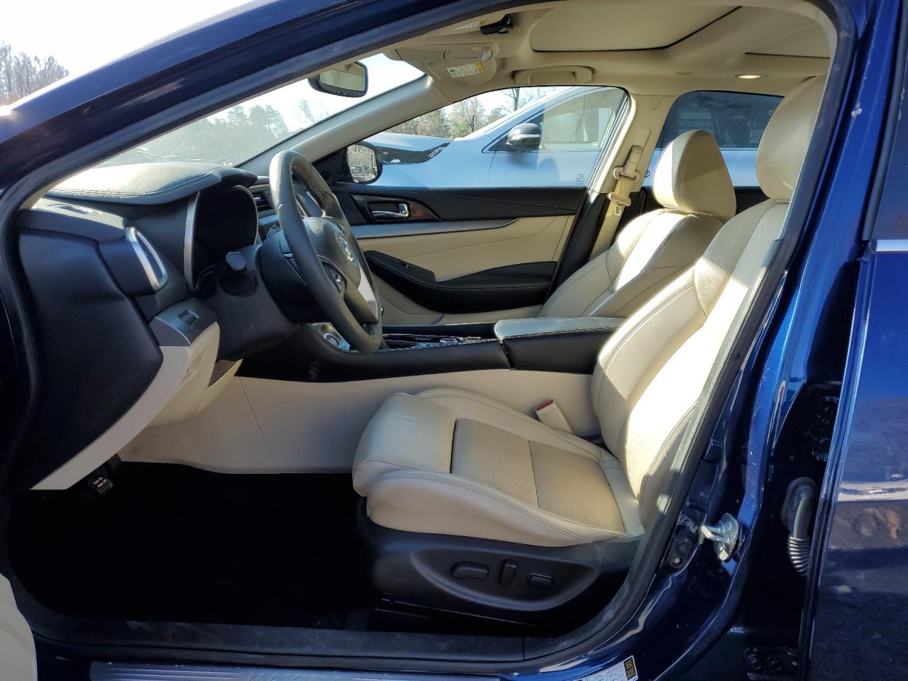 2017 Nissan Maxima VIN 1N4AA6APXHC439318 Copart auction photo, rear end damage thumbnail 7