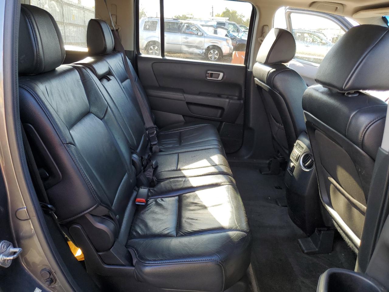 2012 Honda Pilot VIN 5FNYF4H72CB079543 Copart auction photo, rear end / side damage thumbnail 11