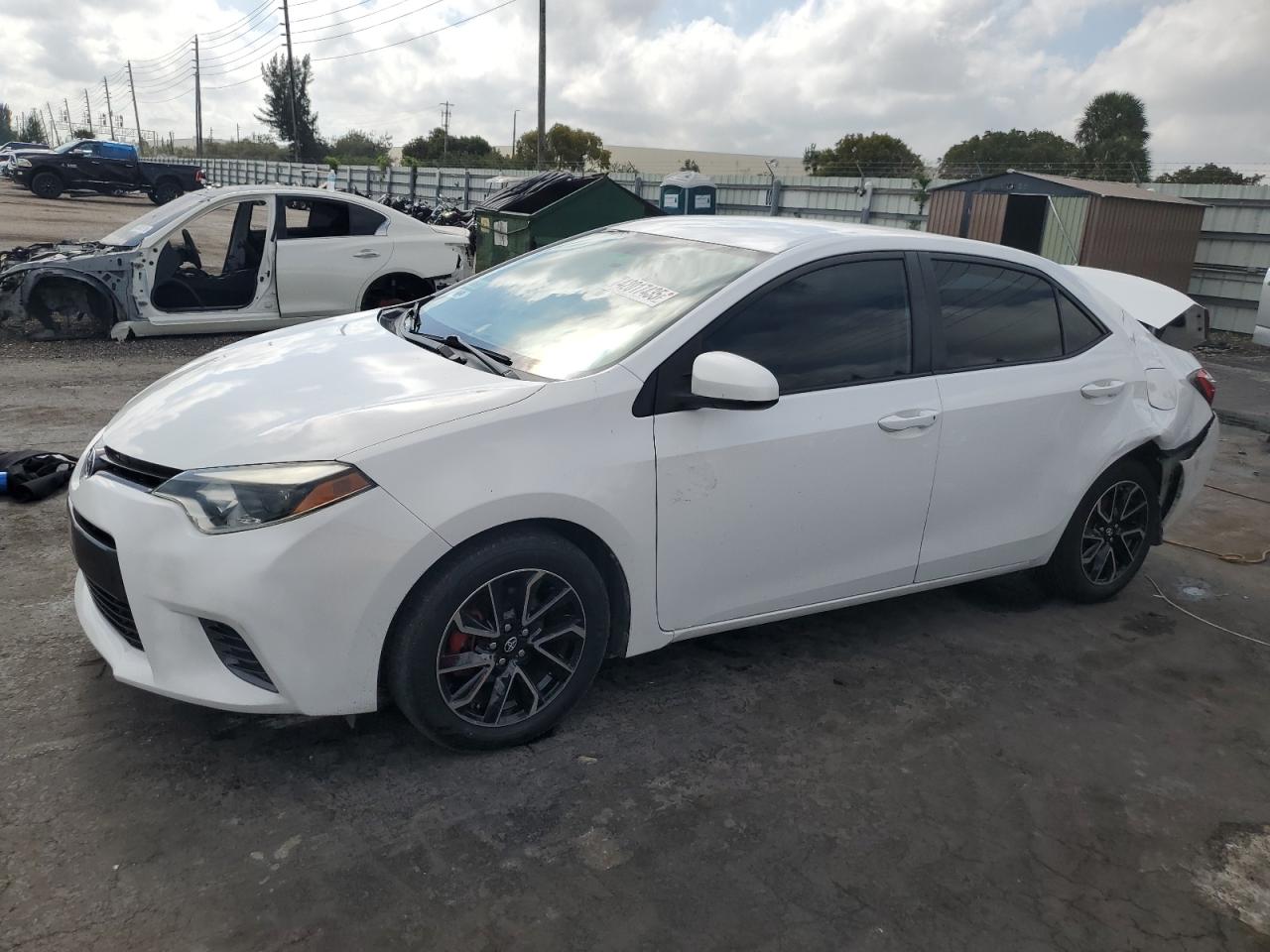 2016 Toyota Corolla VIN 2T1BURHE3GC555347