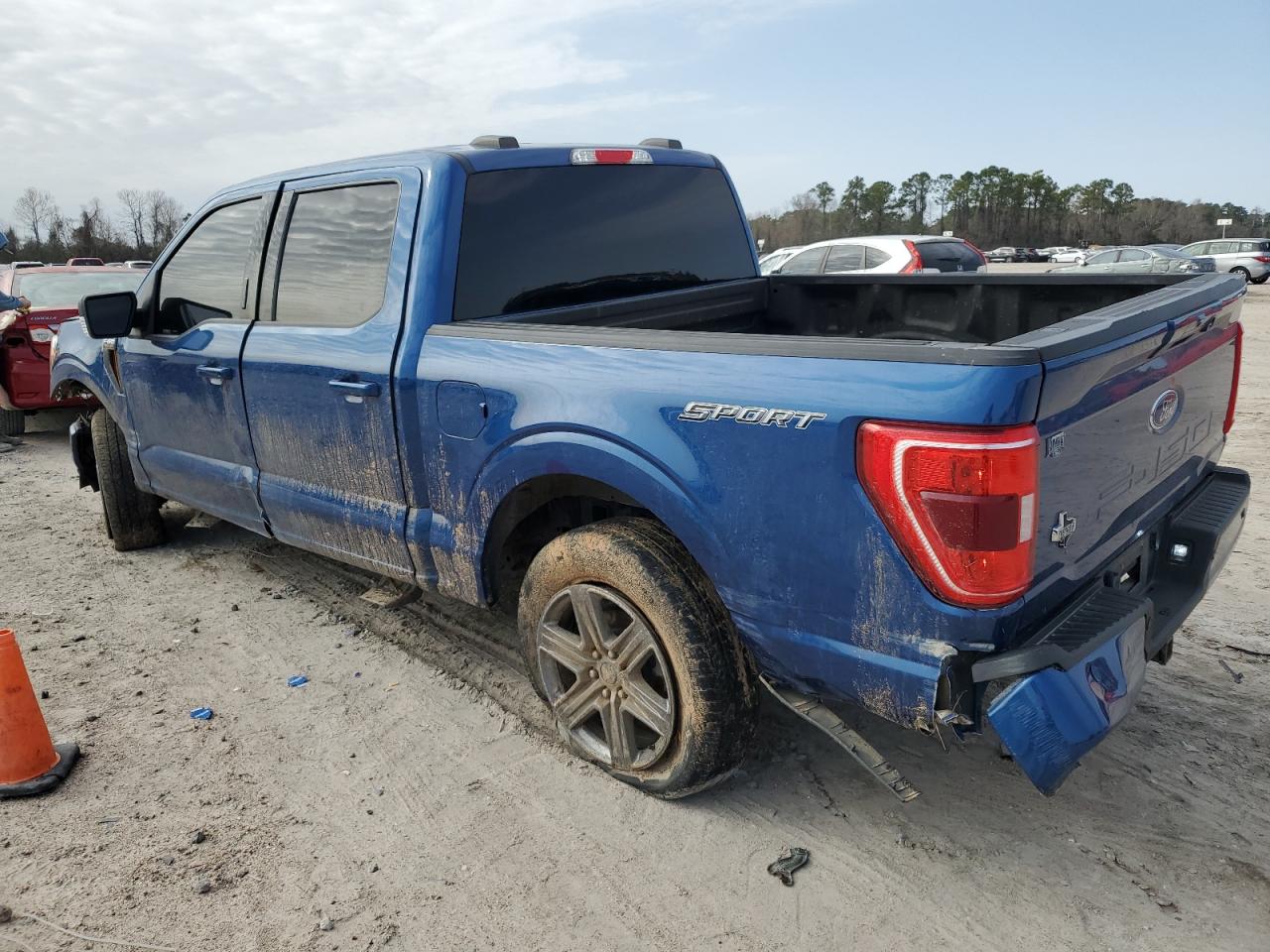 2022 Ford F-150 VIN 1FTEW1C56NFA67627 Copart auction photo, all over / minor dent/scratches damage thumbnail 2