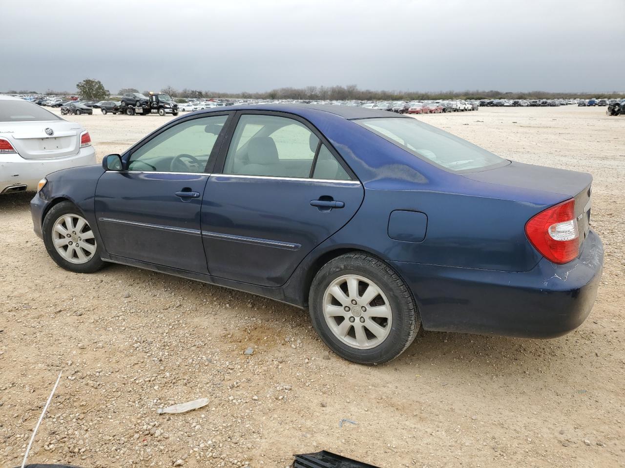 2004 Toyota Camry VIN 4T1BF32K74U071696 Copart auction photo, undercarriage damage thumbnail 2