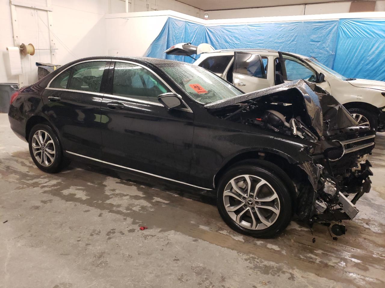 2018 Mercedes-Benz C-klasse VIN 55SWF4KB8JU258606 Copart auction photo, front end / rear end damage thumbnail 4