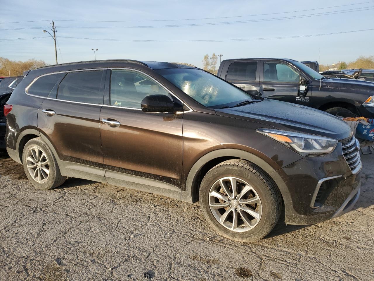 2017 Hyundai Santa Fe VIN KM8SM4HF5HU201860 Copart auction photo, minor dent/scratches damage thumbnail 4