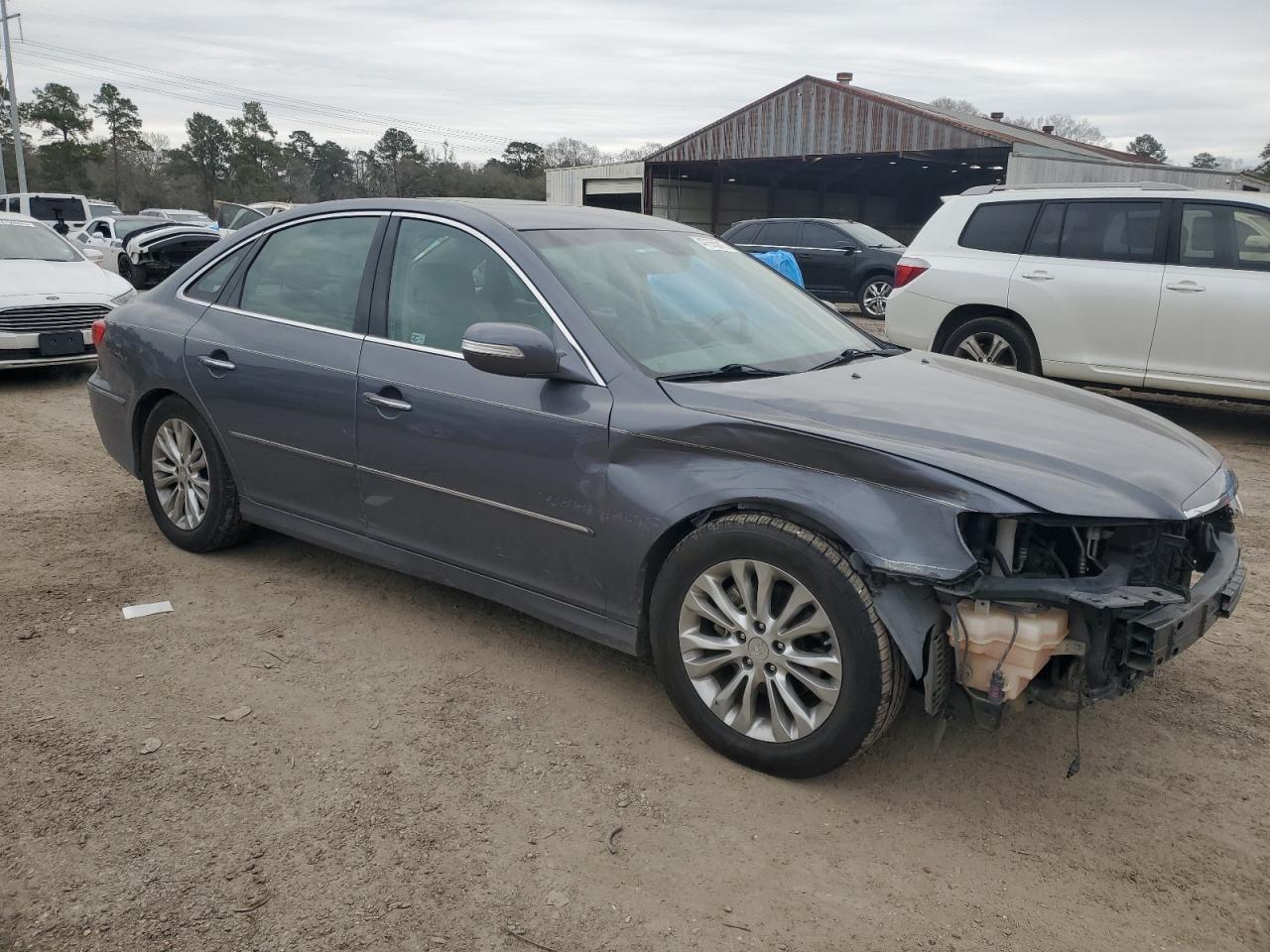 2011 Hyundai Azera VIN KMHFC4DF8BA559442 Copart auction photo, front end / side damage thumbnail 4