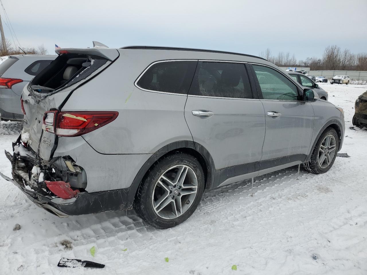 2019 Hyundai Santa Fe VIN KM8SRDHF8KU299792 Copart auction photo, rear end damage thumbnail 3