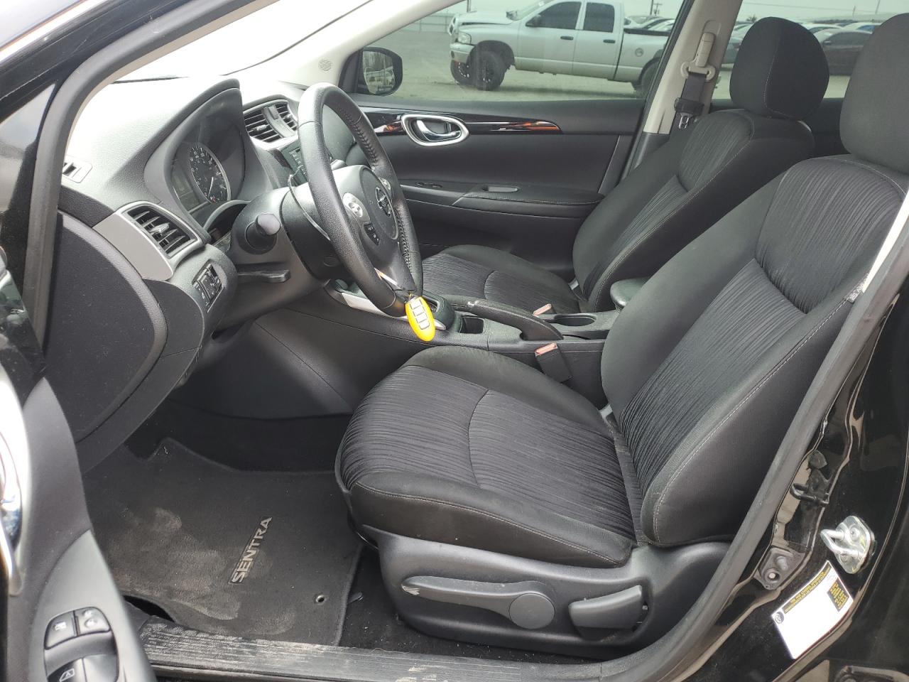 2019 Nissan Sentra VIN 3N1AB7AP3KY366615 Copart auction photo, front end / minor dent/scratches damage thumbnail 7