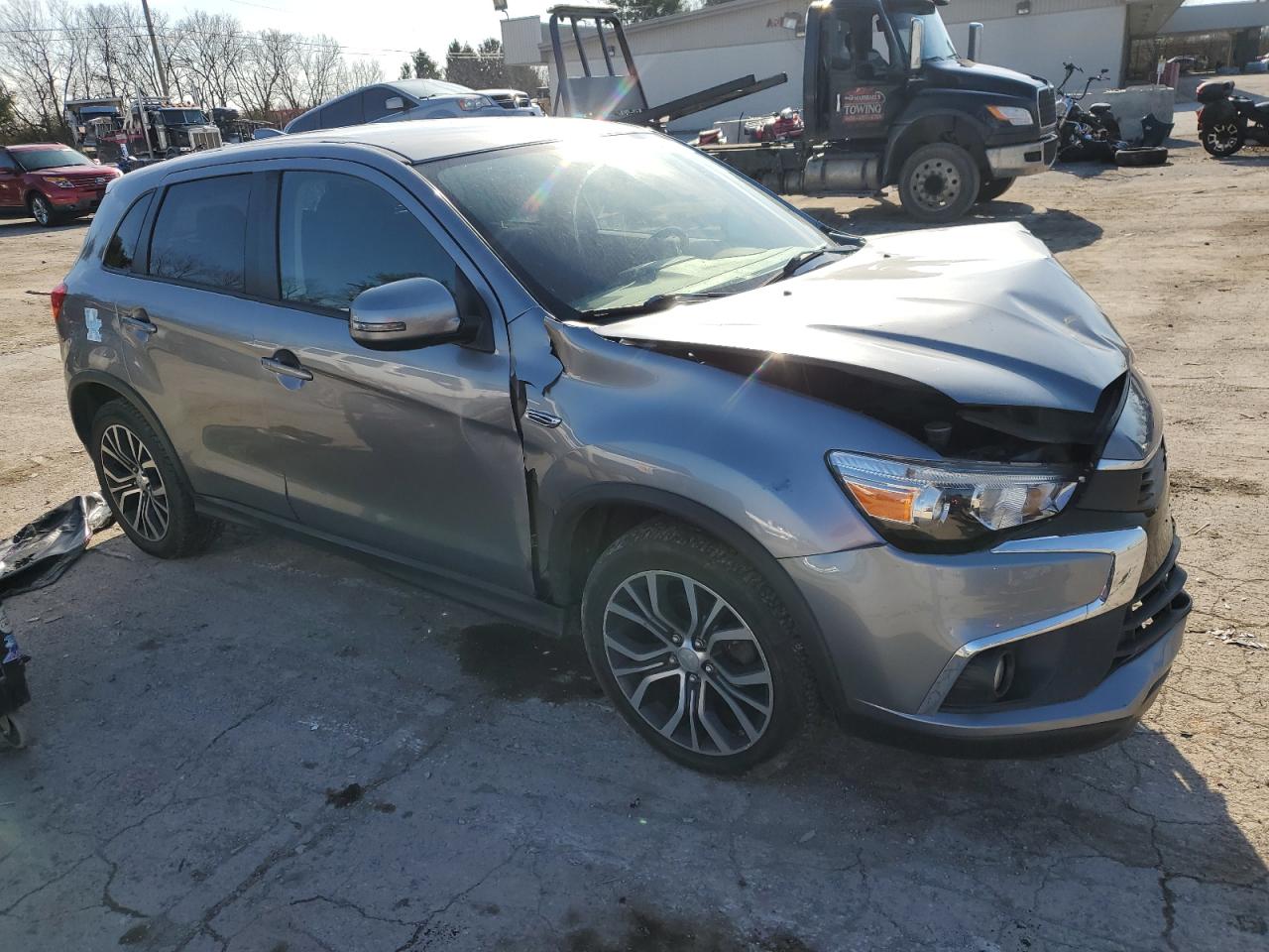 2017 Mitsubishi Outlander VIN JA4AR3AW0HZ018367 Copart auction photo, front end / side damage thumbnail 4