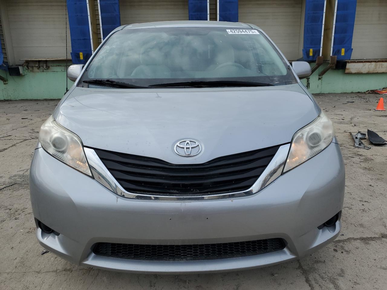 2014 Toyota Sienna VIN 5TDKK3DC1ES473337 Copart auction photo, side / rear end damage thumbnail 5