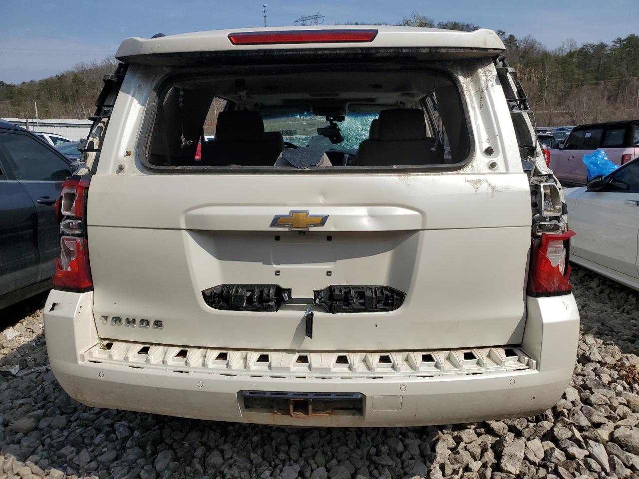 2015 Chevrolet Tahoe VIN 1GNSKBKC7FR268013 Copart auction photo, water/flood / all over damage thumbnail 6