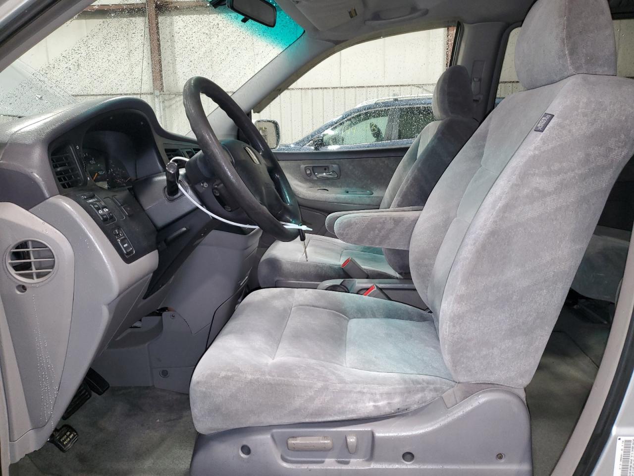 2004 Honda Odyssey VIN 5FNRL186X4B146703 Copart auction photo, front end / side damage thumbnail 7