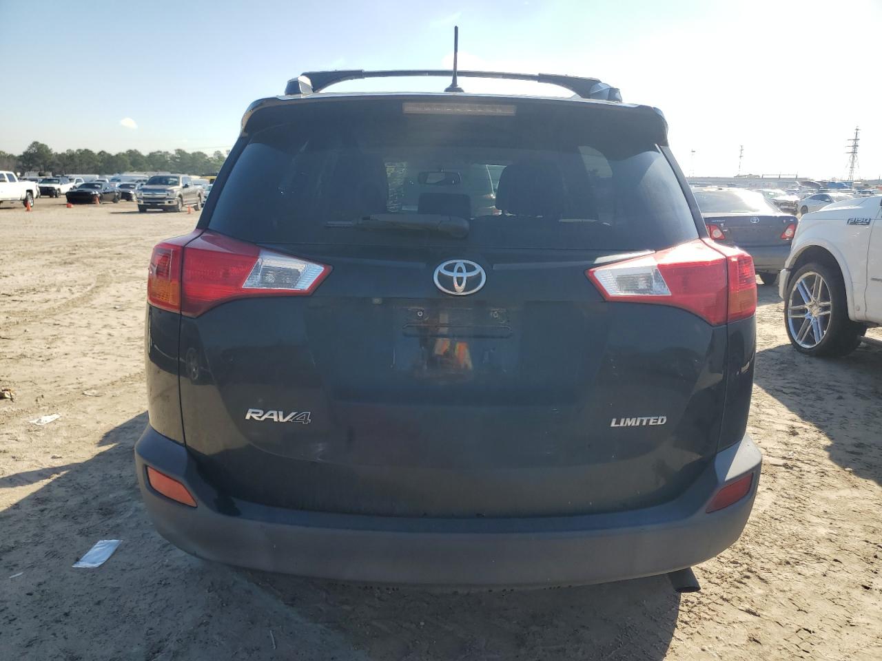 2013 Toyota RAV 4 VIN 2T3YFREV9DW032604 Copart auction photo, front end / side damage thumbnail 6
