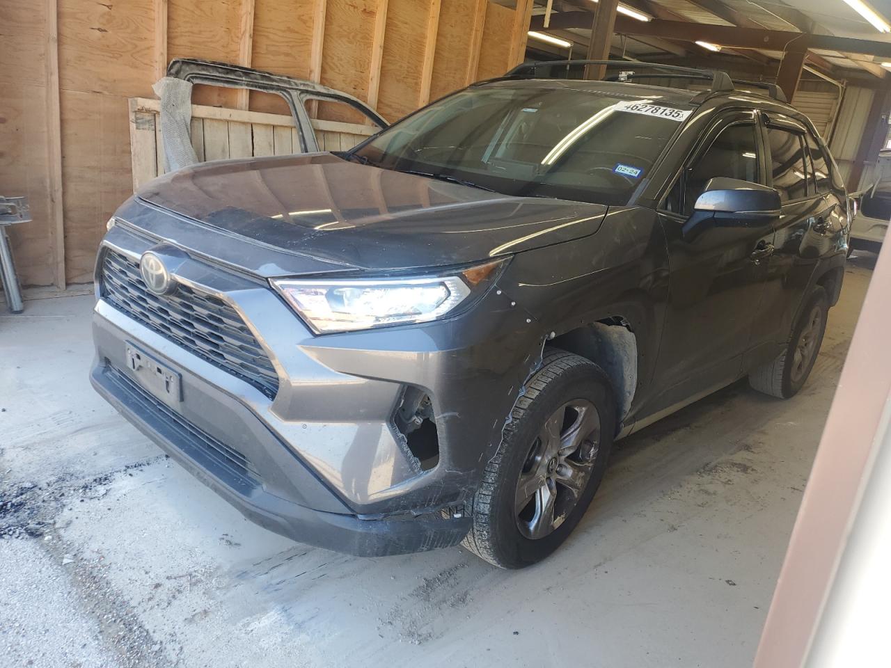 2019 Toyota RAV 4 VIN 2T3W1RFV2KW013068