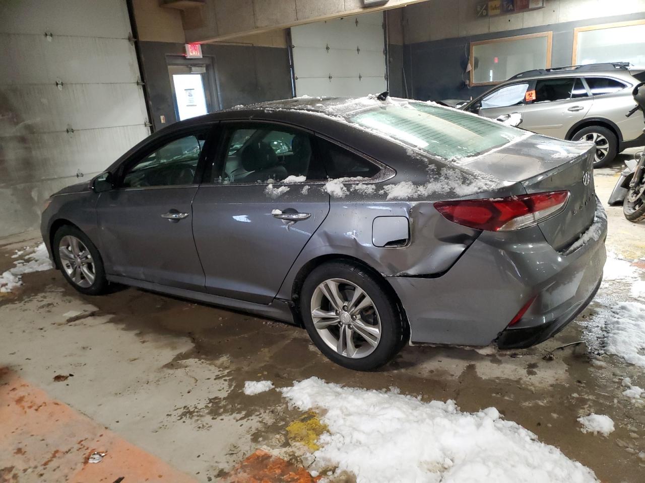 2019 Hyundai Sonata VIN 5NPE34AF3KH782257 Copart auction photo, all over / minor dent/scratches damage thumbnail 2