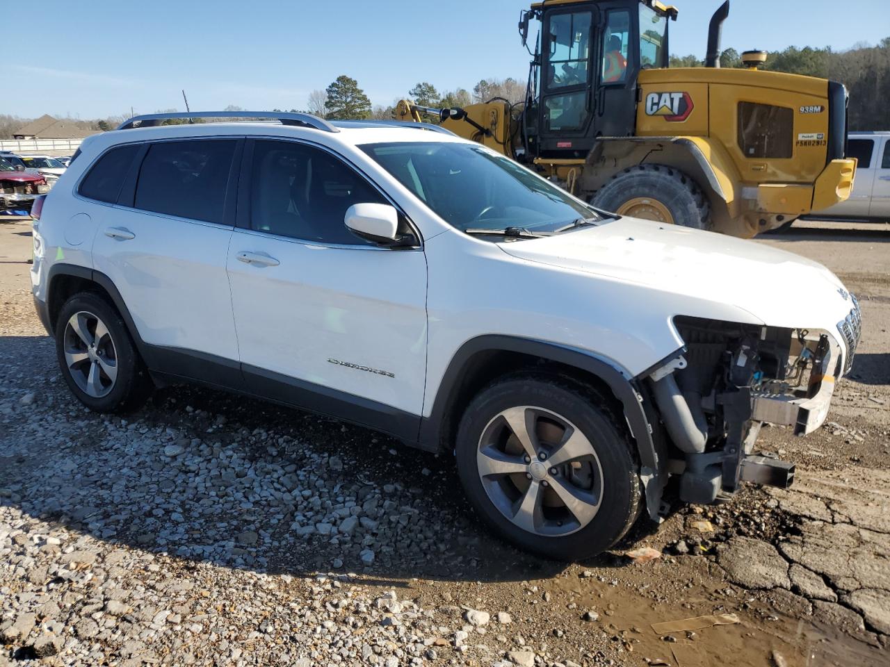 2019 Jeep Grand Cherokee VIN 1C4PJMDX2KD230323 Copart auction photo, front end damage thumbnail 4
