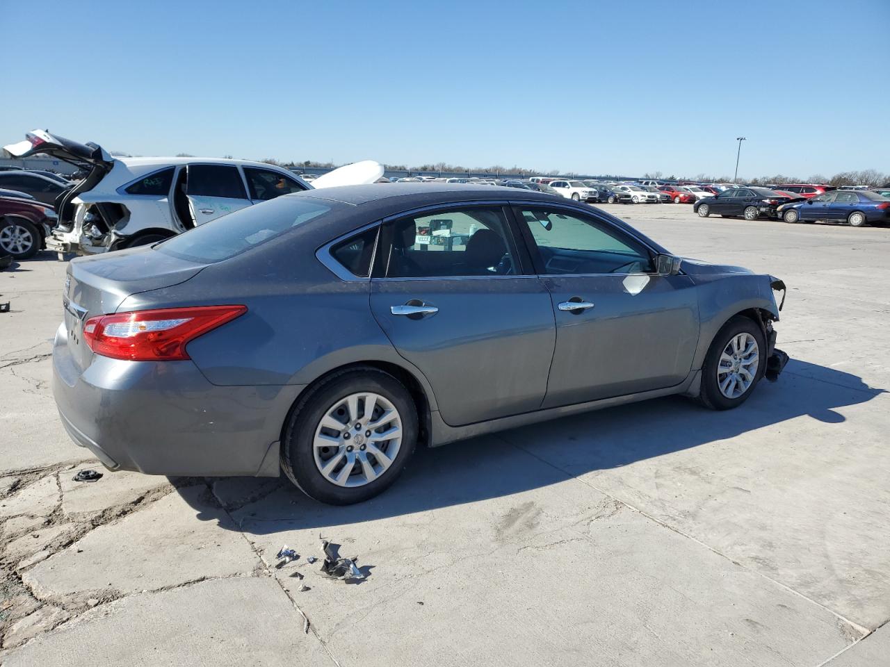 2016 Nissan Altima VIN 1N4AL3AP6GN378741 Copart auction photo, front end damage thumbnail 3