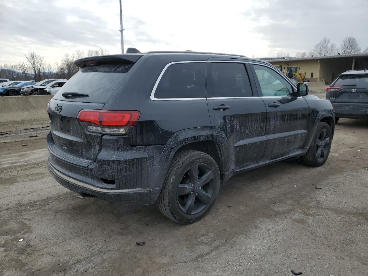 2015 Jeep Grand Cherokee VIN 1C4RJFCG7FC190113 Copart auction photo, rear end / minor dent/scratches damage thumbnail 3