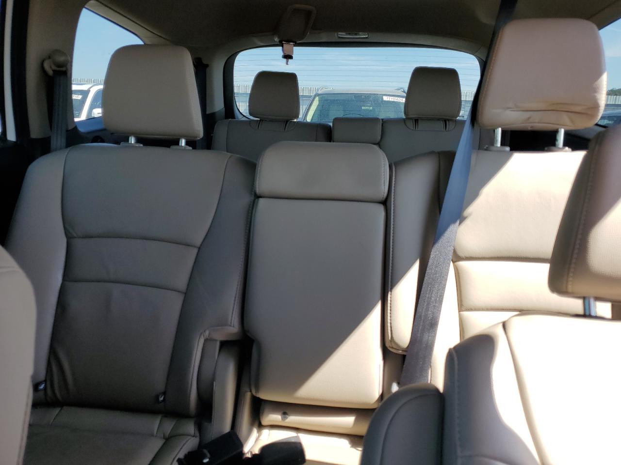 2020 Honda Pilot VIN 5FNYF6H47LB011787 Copart auction photo, water/flood / minor dent/scratches damage thumbnail 10