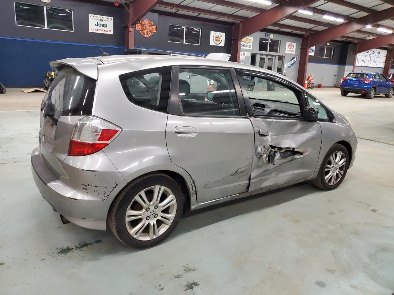 2010 Honda Fit VIN JHMGE8H40AC001976 Copart auction photo, all over / minor dent/scratches damage thumbnail 3