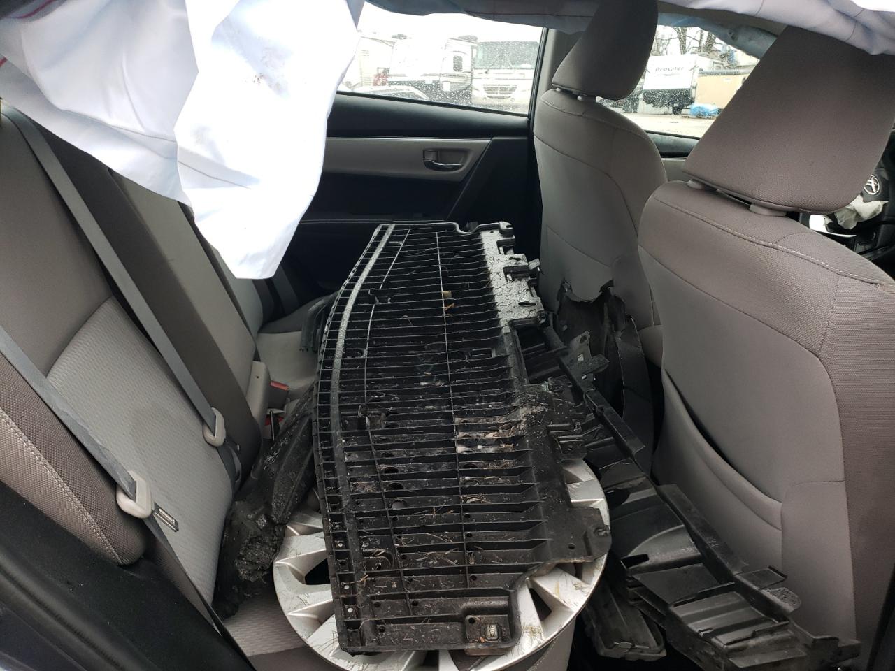 2018 Toyota Corolla VIN 5YFBURHE4JP819053 Copart auction photo, front end / rear end damage thumbnail 10