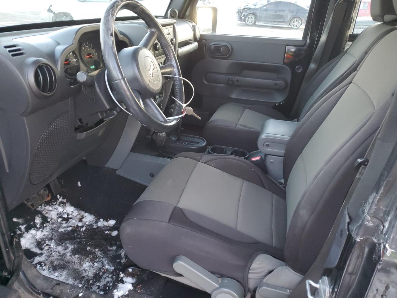 2007 Jeep Wrangler VIN 1J4FA241X7L174103 Copart auction photo, minor dent/scratches damage thumbnail 7