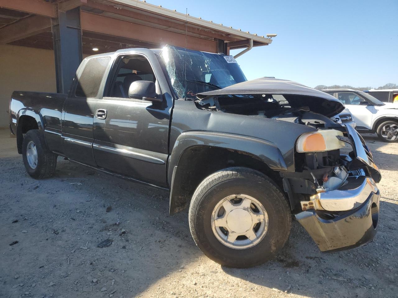 2004 GMC Sierra VIN 2GTEK19T141118037 Copart auction photo, front end / side damage thumbnail 4