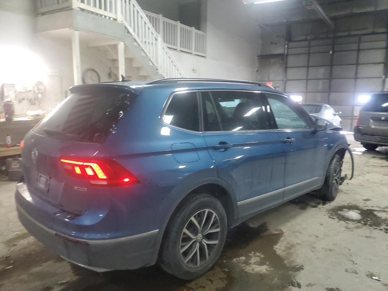 2020 Volkswagen Tiguan VIN 3VV2B7AX5LM013501 Copart auction photo, front end damage thumbnail 3