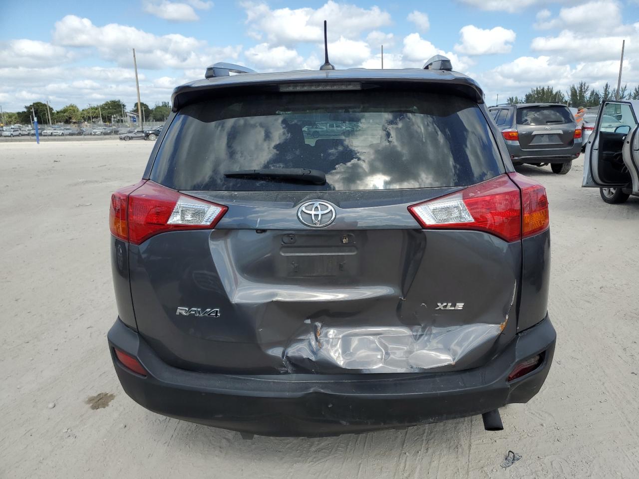 2015 Toyota RAV 4 VIN 2T3WFREV5FW134606 Copart auction photo, rear end / front end damage thumbnail 6