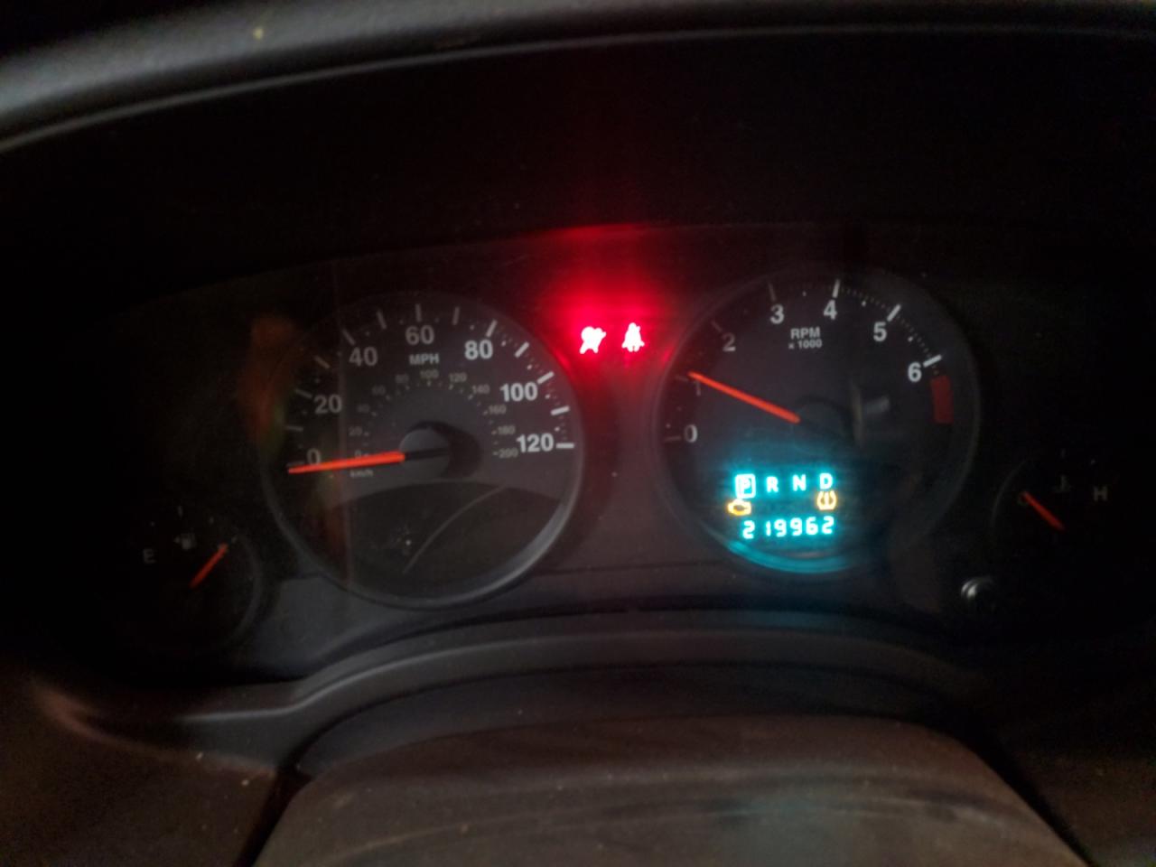 2013 Jeep Liberty (Patriot) VIN 1C4NJRBB2DD207316 Copart auction photo, front end / minor dent/scratches damage thumbnail 9