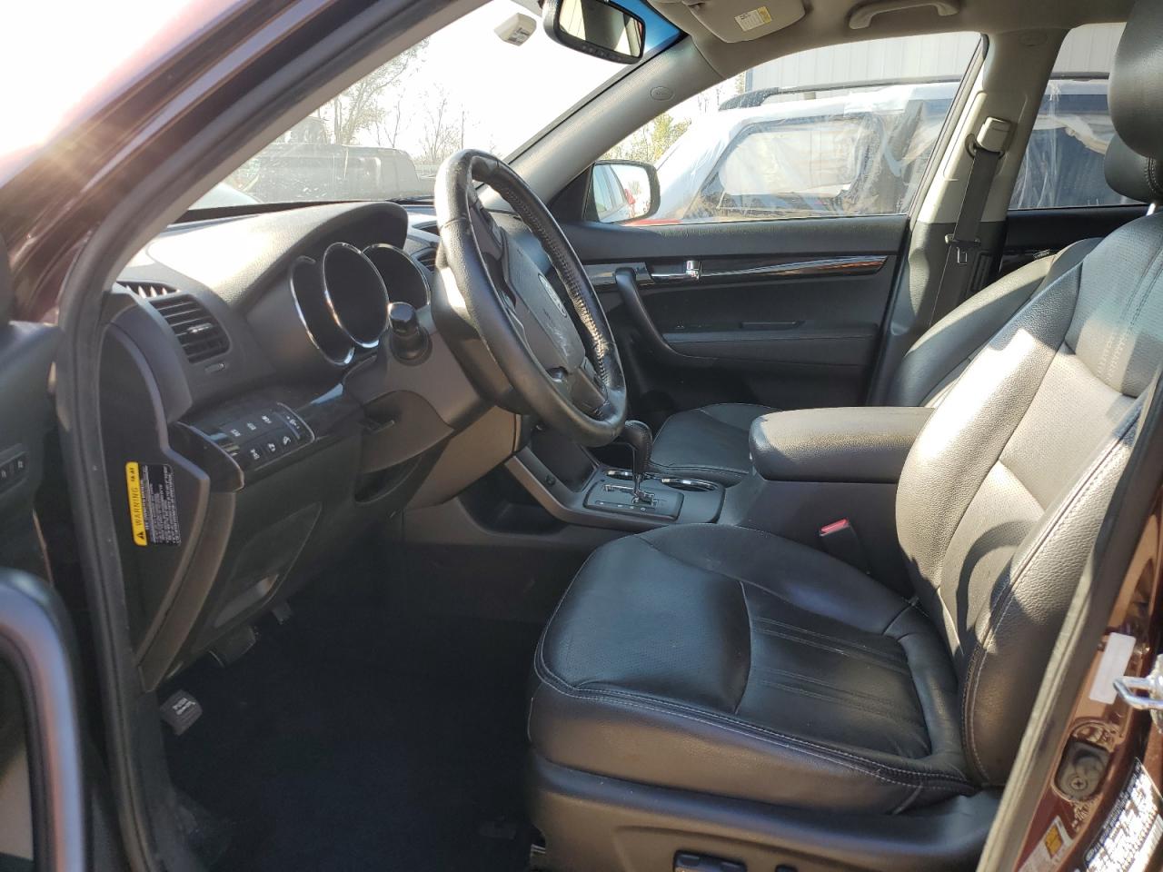 2012 KIA Sorento VIN 5XYKUDA68CG300150 Copart auction photo, front end / minor dent/scratches damage thumbnail 7